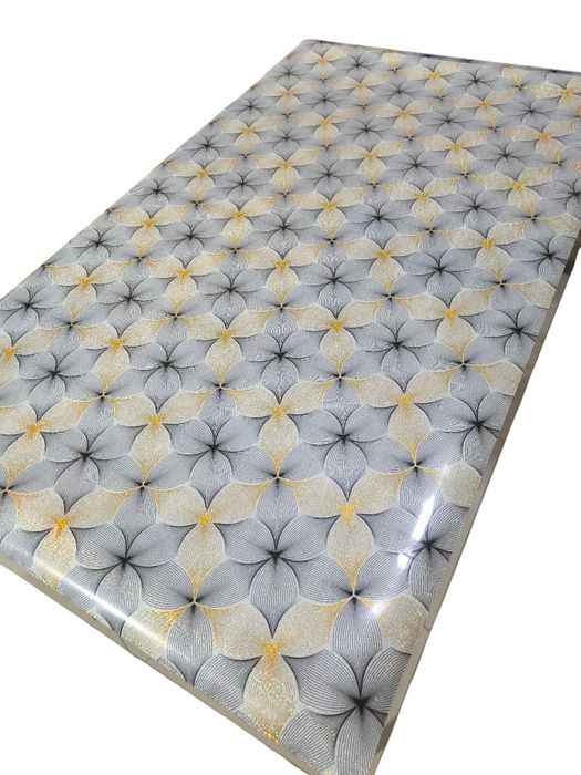 Цветни протектори за маса