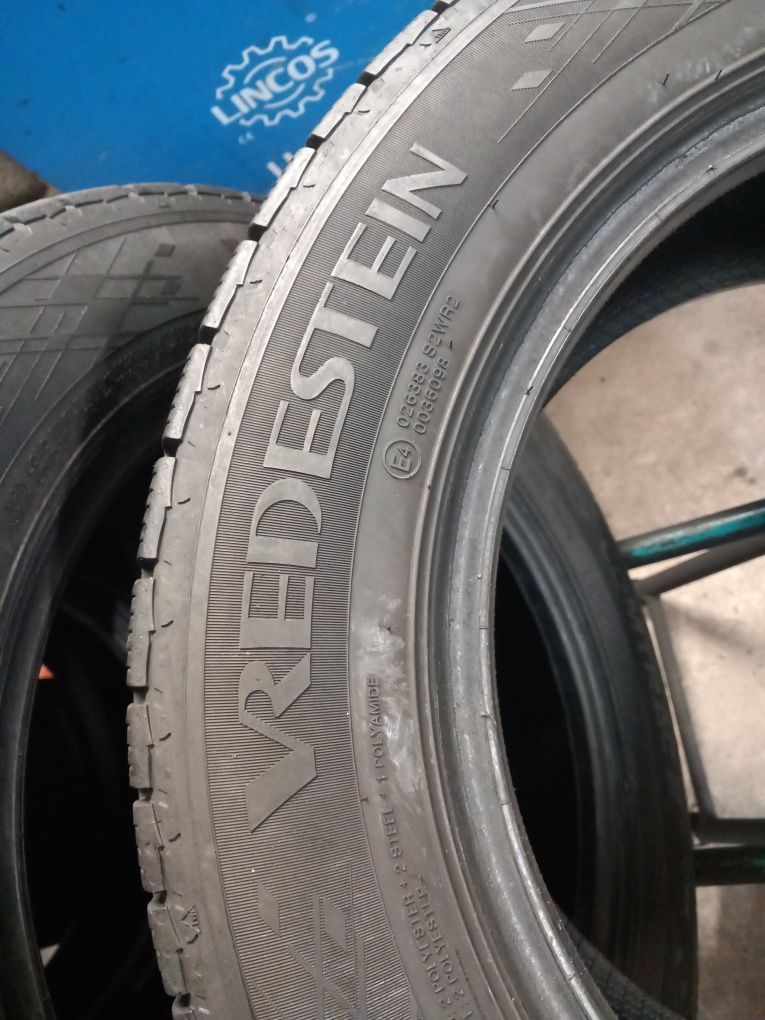 215 60 R 16 C Vredestein iarna