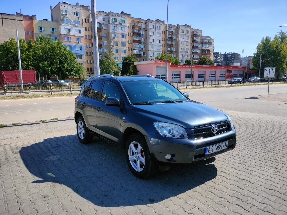 Toyota Rav4 2.2 136кс