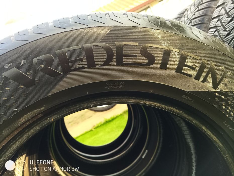 Продавам сезонни гуми Vredestein,дот16/22 Добро състояние,6,32 ММ.