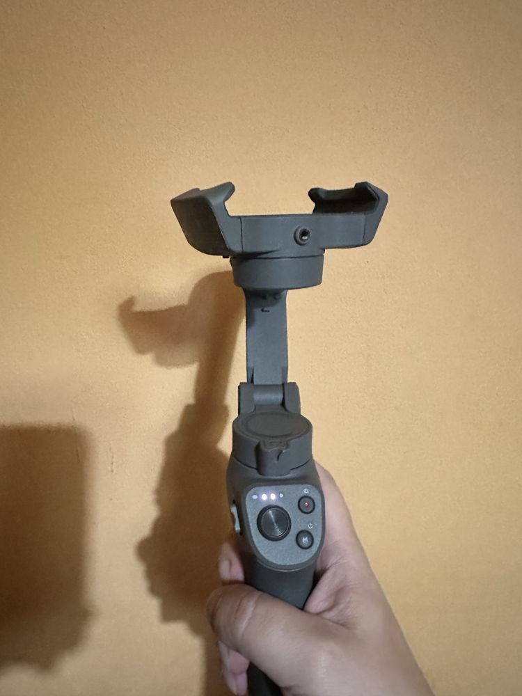 Stabilizator DJI Osmo Mobile 3 - stare foarte buna