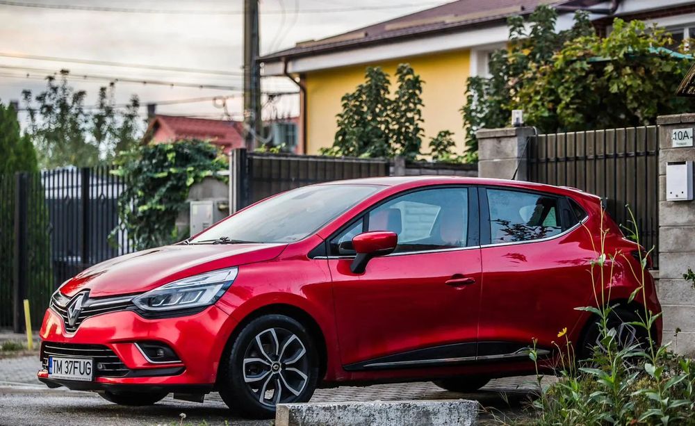Renault Clio 1.2 TCe 120CP | Automată | Parcare automată și monitorizare prin GPS