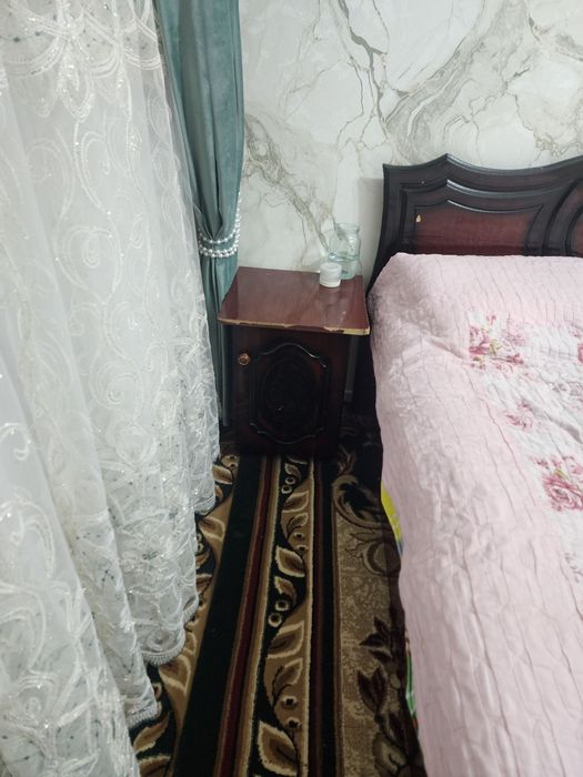 Mebel sotiladi kamplekit tryumo, spalniy, shkaf, tumbalar.