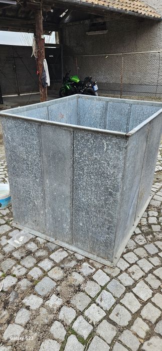 Метален кош за зърно