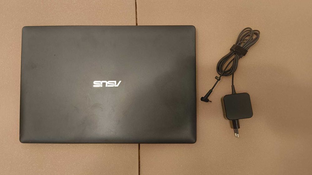 Laptop Asus X553SA