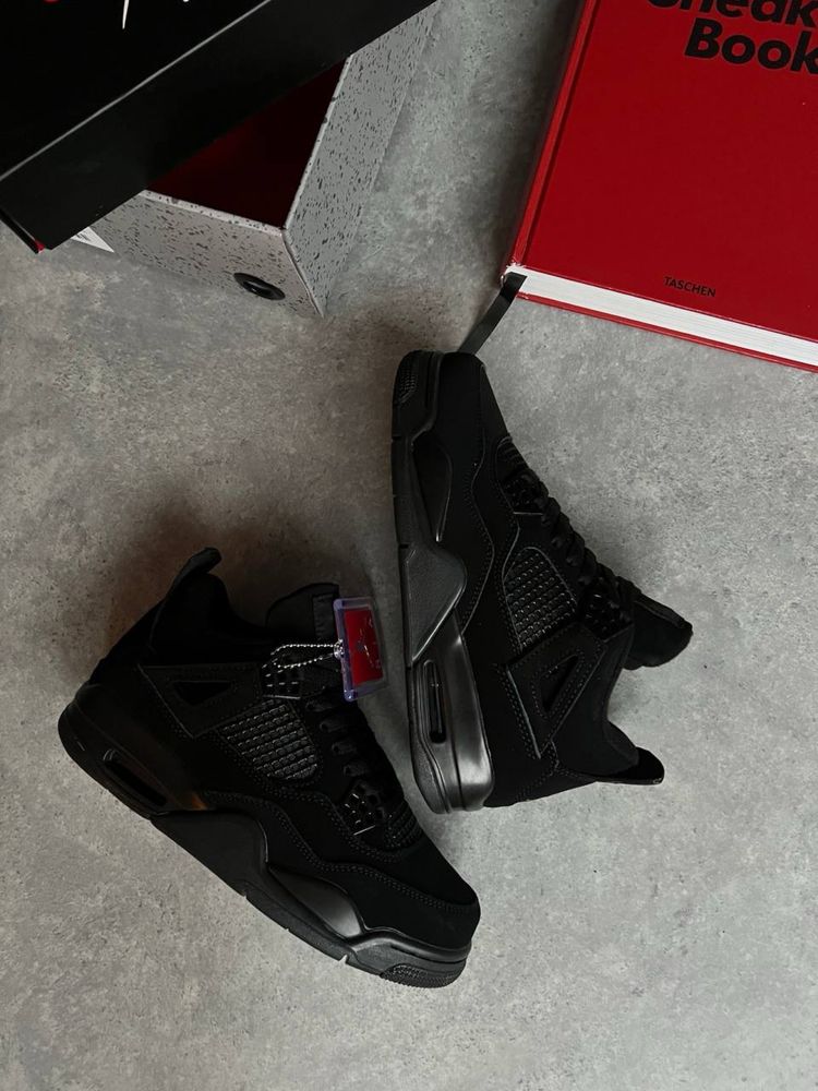 Air Jordan 4 Retro “BLACK CAT”