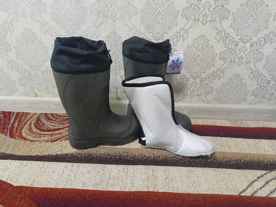 Продам зимние сапоги