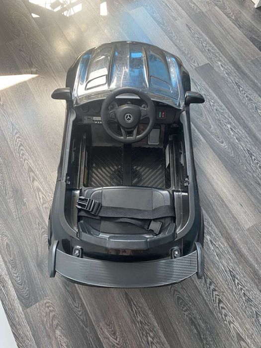 Детска акумулаторна  кола Mercedes Benz с дистанционно