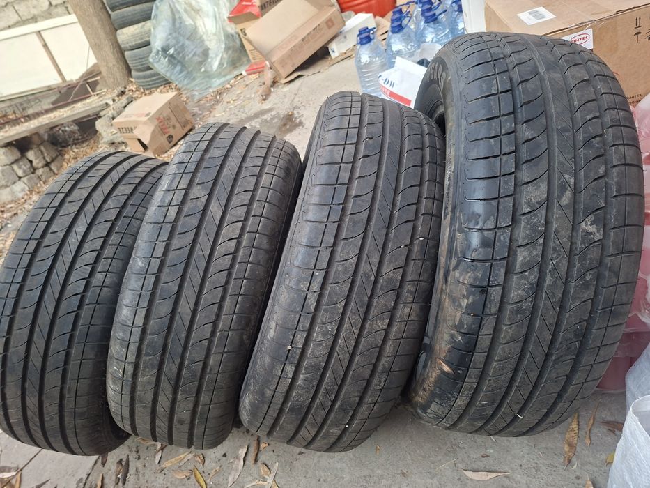 Авто шины янги юрмаган