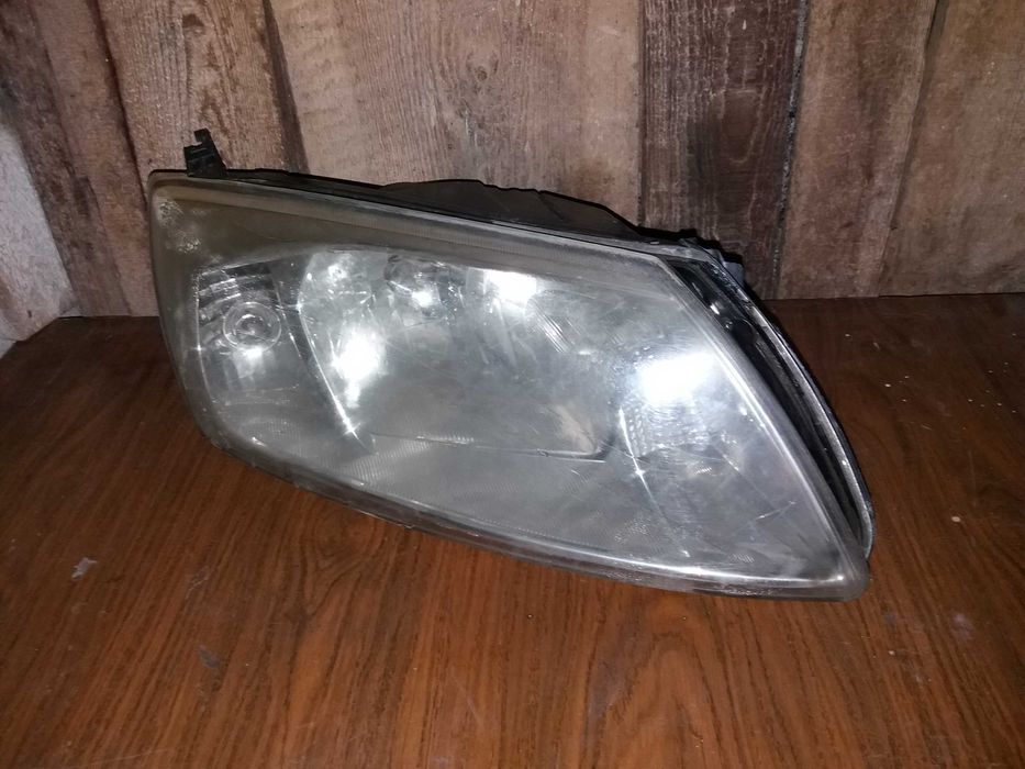 Продам фару на Лада Гранта