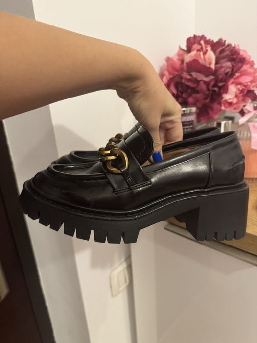 Pantofi Zara 36 impecabili