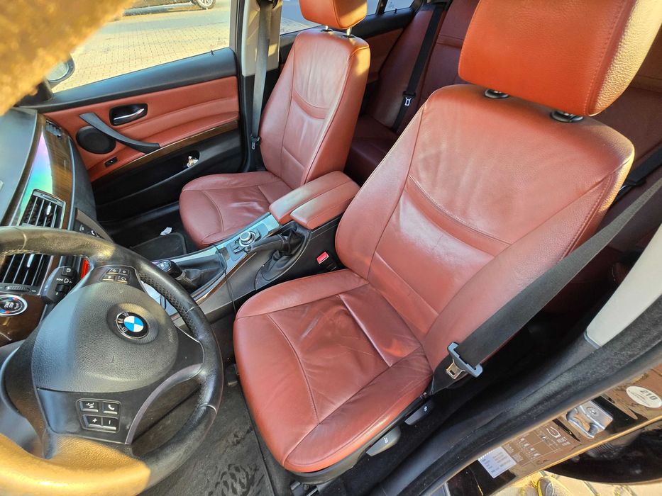 BMW e91 320d LCI 2010