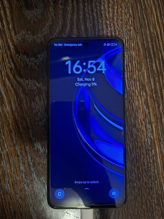 Realme C55 с подарък 7 калъфа