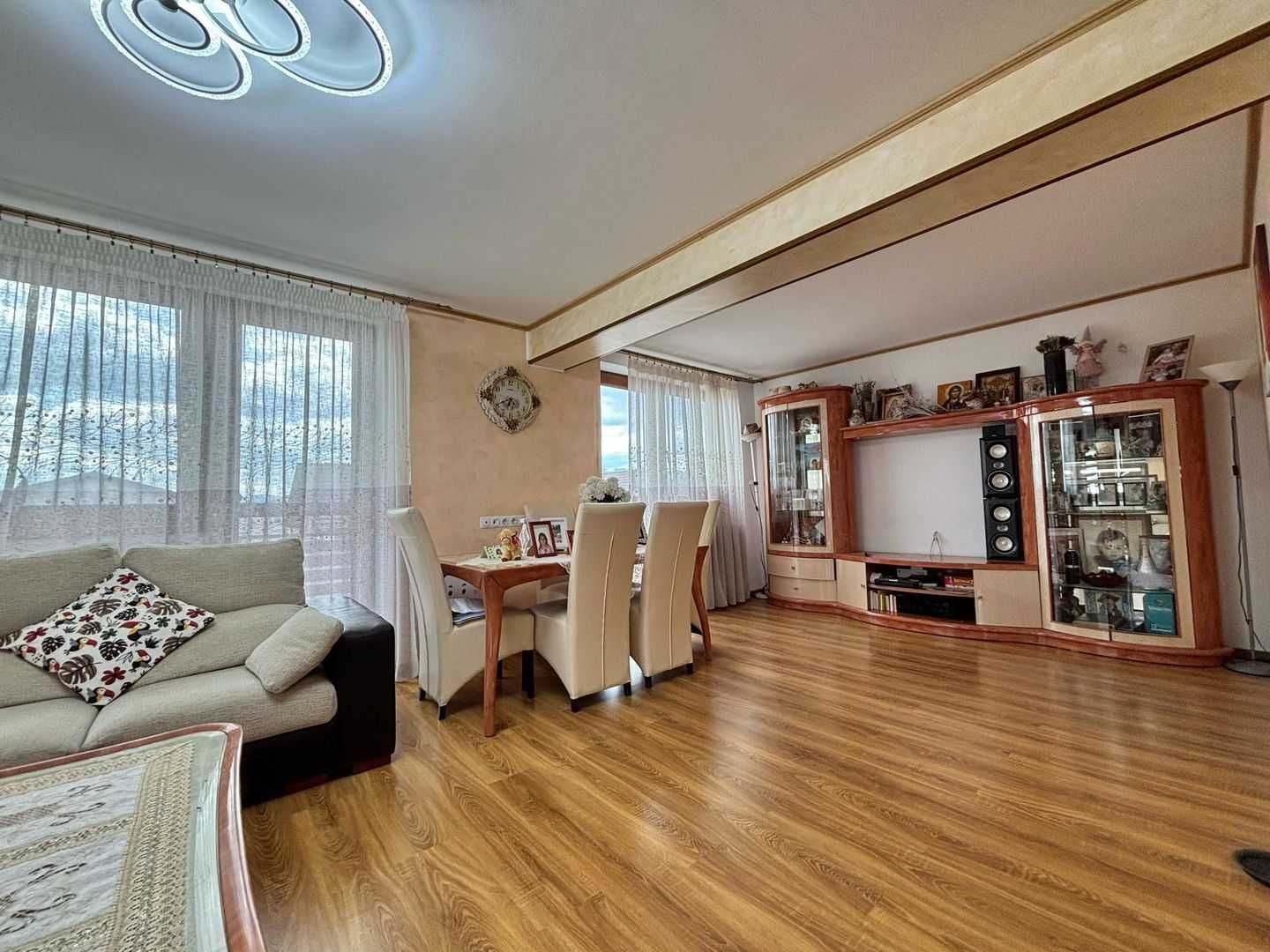 Casa 5 camere cu curte mare - Cartierul Arhitectilor