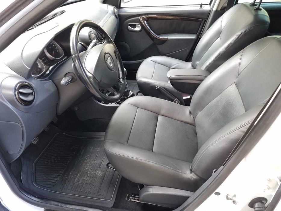 Dacia Duster 4x4 1.5 cdi 110cp Euro 5,
Prestige, Adus din Germania