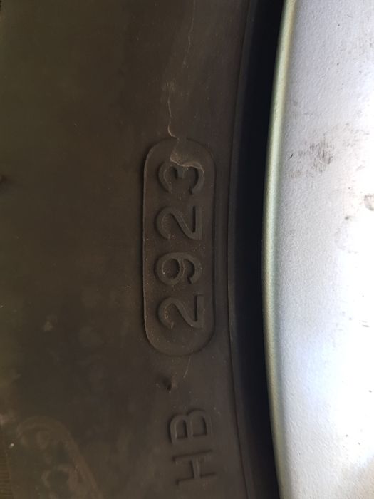 Vand 4 anvelope iarna ca noi Hankook icept RS3 215/65/16