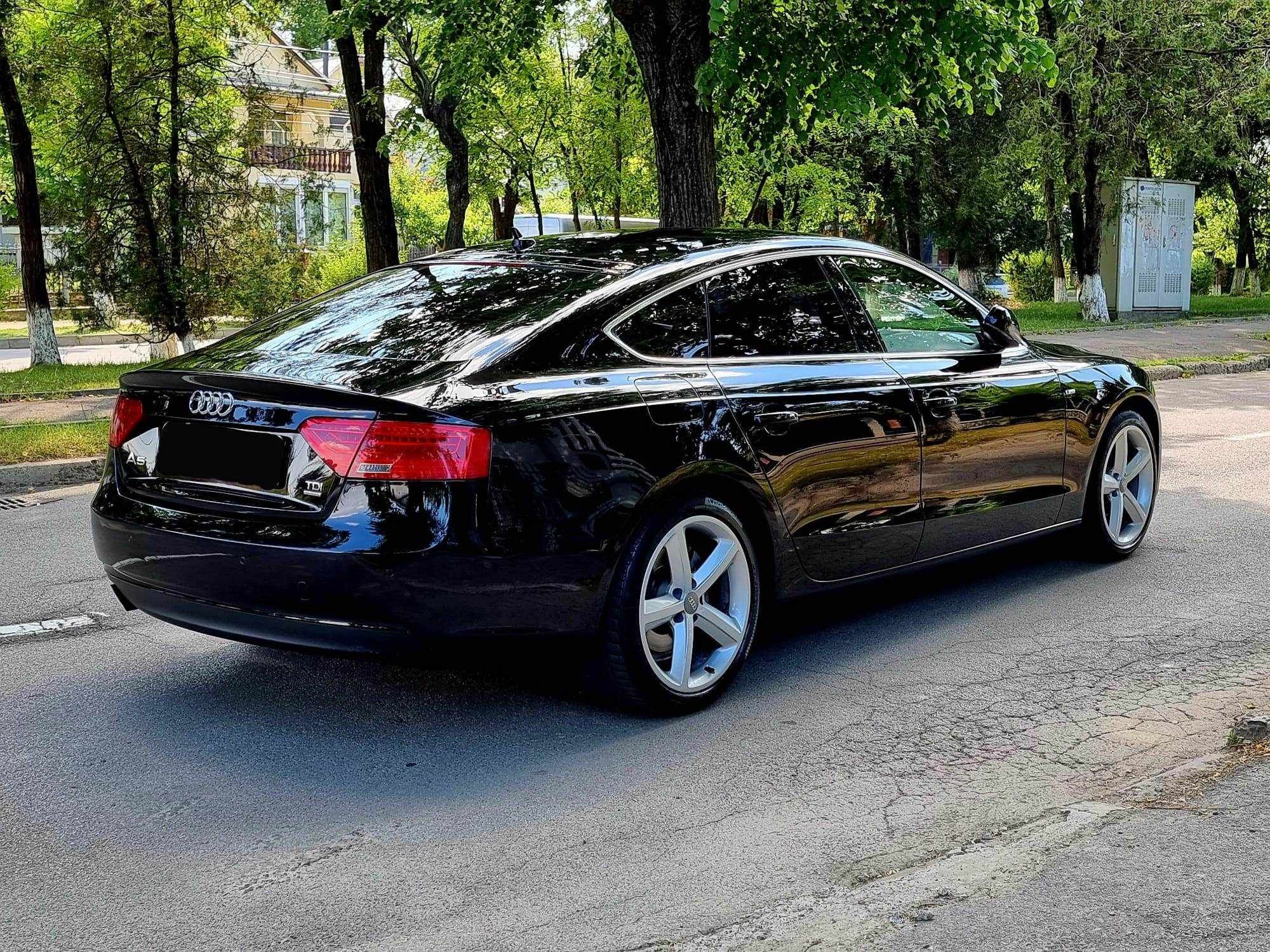 Vând sau schimb Audi A5