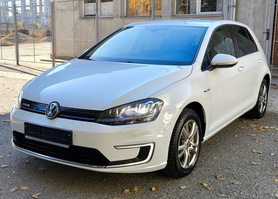Volkswagen Golf Electric / cutie Automată / 2017