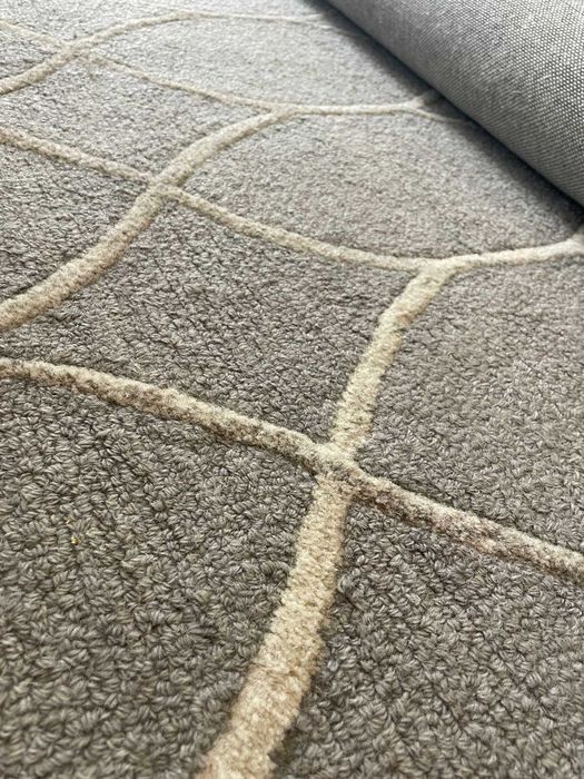 Варна! Вълнен килим - размер 154Х240