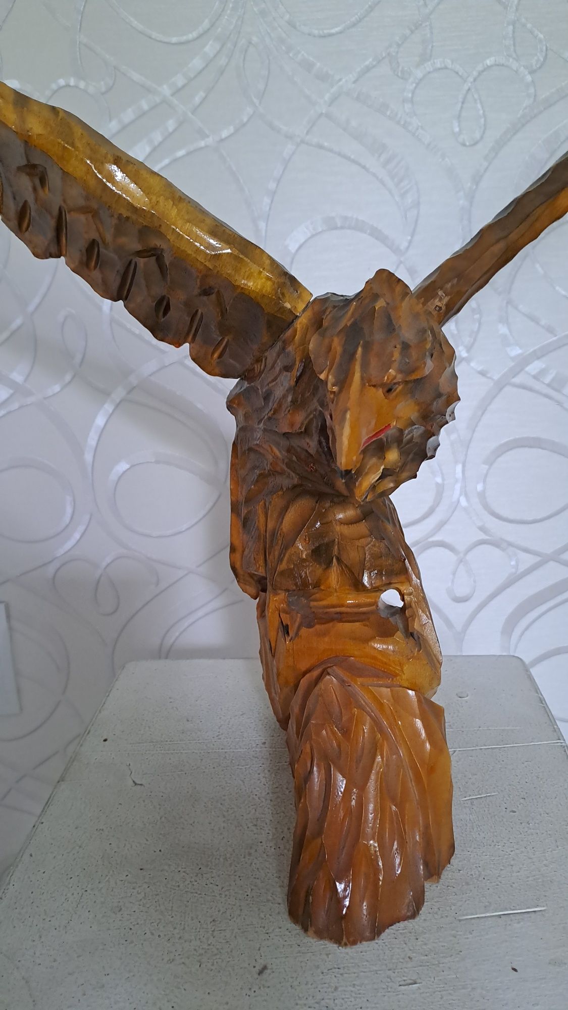 Орел  деревянный