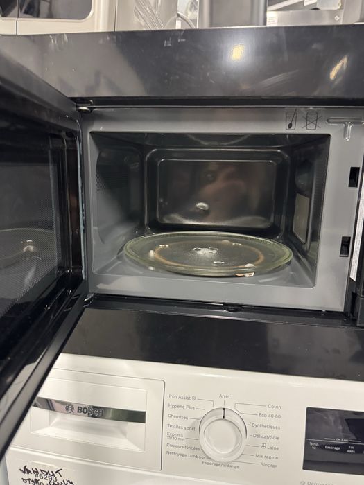 Cuptor cu microunde incorporabil Bosch BFL623MB3F