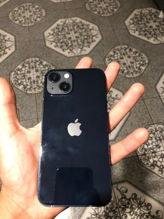 Продам айфон 13 на запчасти