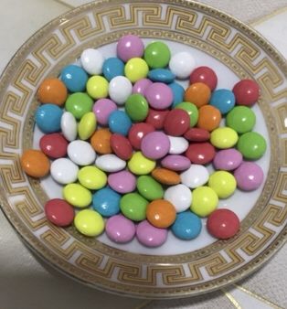 Шоколадные драже.    М энд м с.    Турецкие M&m’s