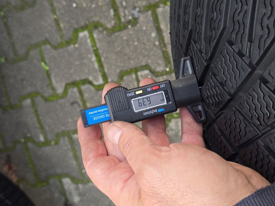 255 45 19 Continental