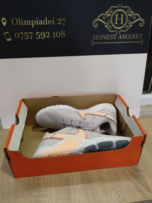 Adidasi Nike mărimea 40 noi