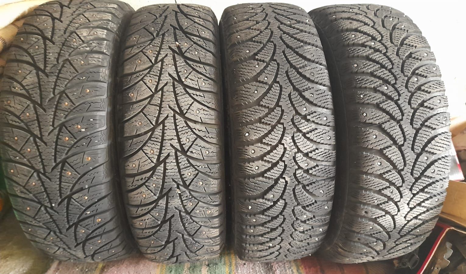 Зимние шины 185/65R14