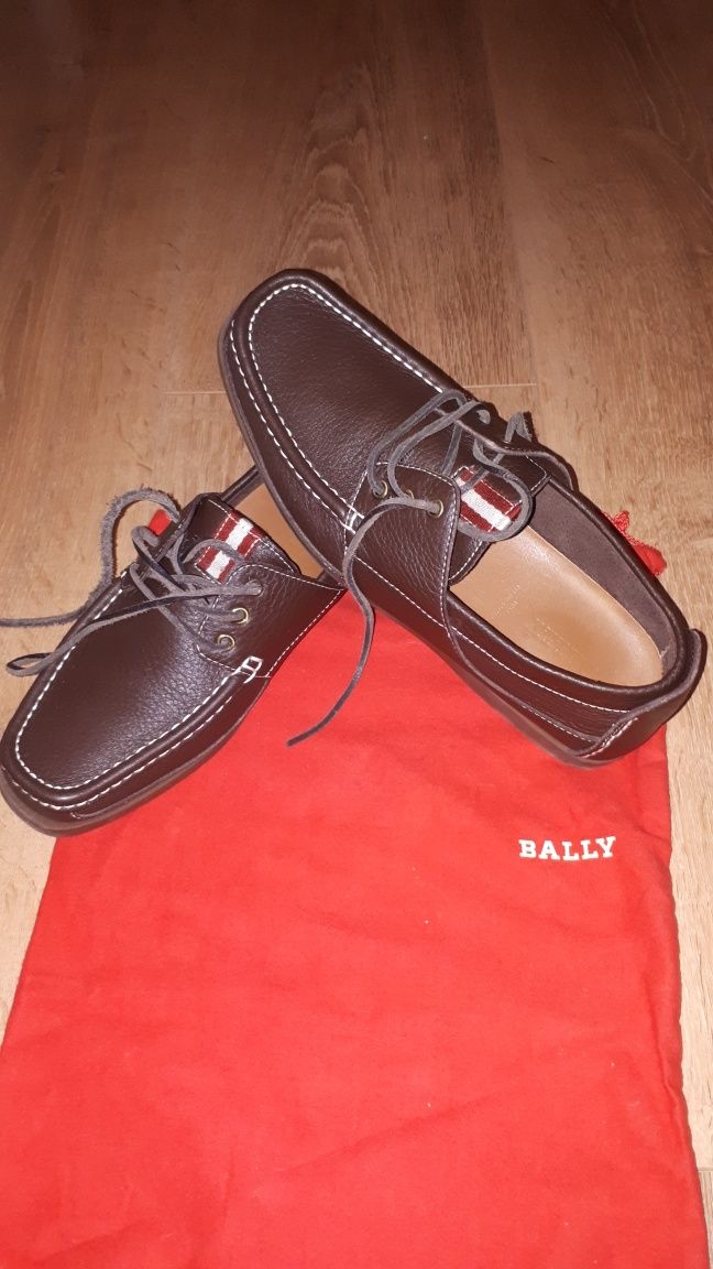 Мъжки мокасини Bally