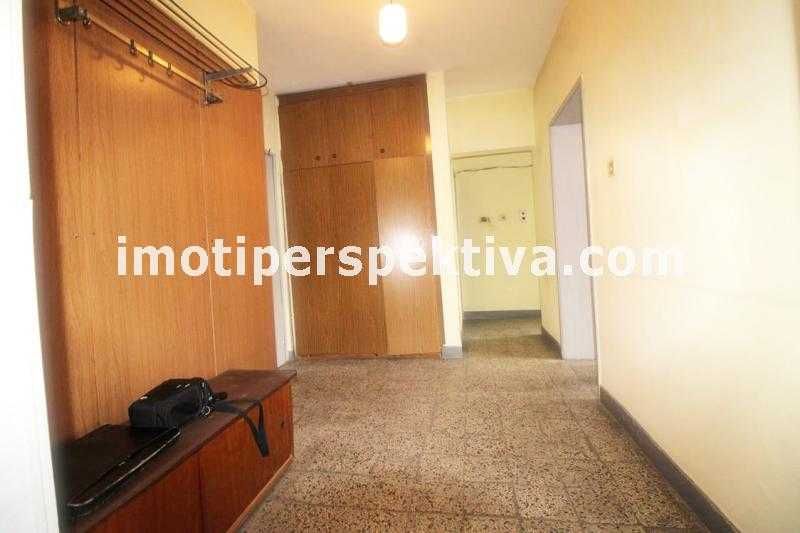 Продава се Тристаен апартамент в Пловдив, Кючук Париж - 82 кв.м за 1493 €/кв.м - Снимка #12