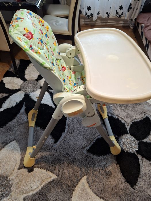 Vând scaun pentru copii.