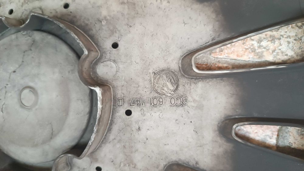 Оригинални тас за Рено Renault 14" цола Skoda ' WV шкода фолксваген