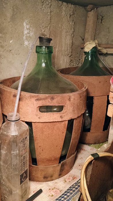 Butoi salcâm cu canea și damingene sticla