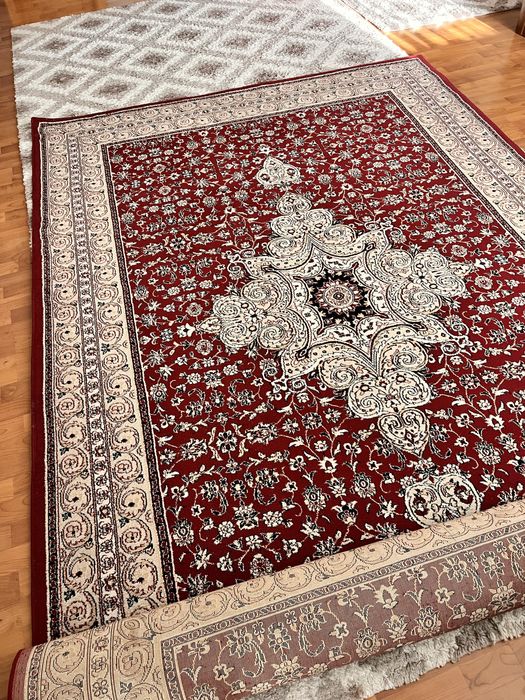 Ковер шерстянной размером 2х3