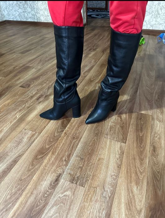 Сапоги
РАЗМЕР 36.