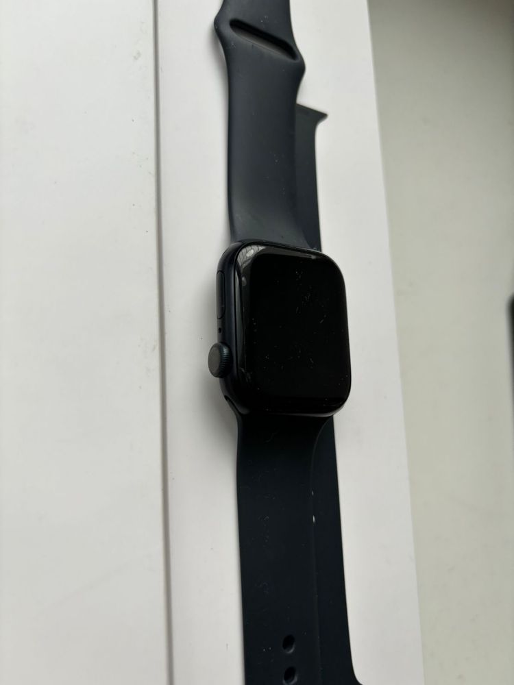 Продам apple watch 8