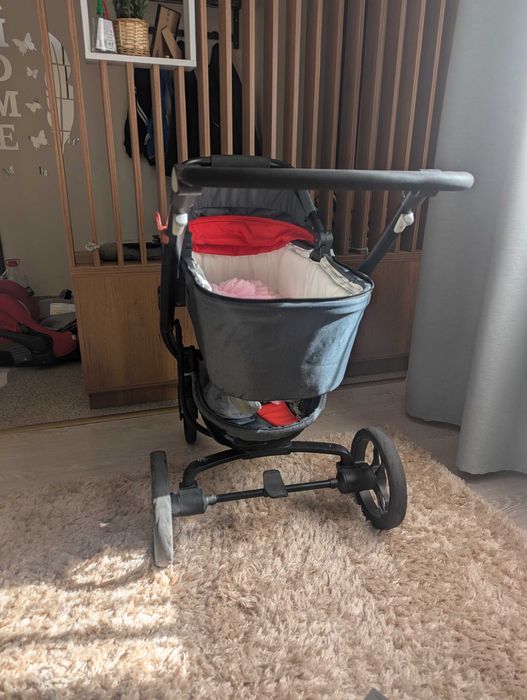 Vand carut nou nascut/bebe cu landou si parte sport