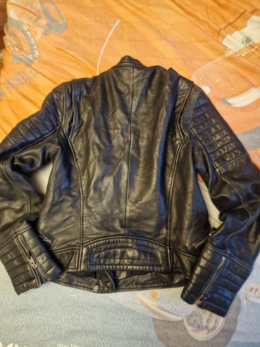 Дамско Кожено Яке Zara [М] - Намалено заради дефект!