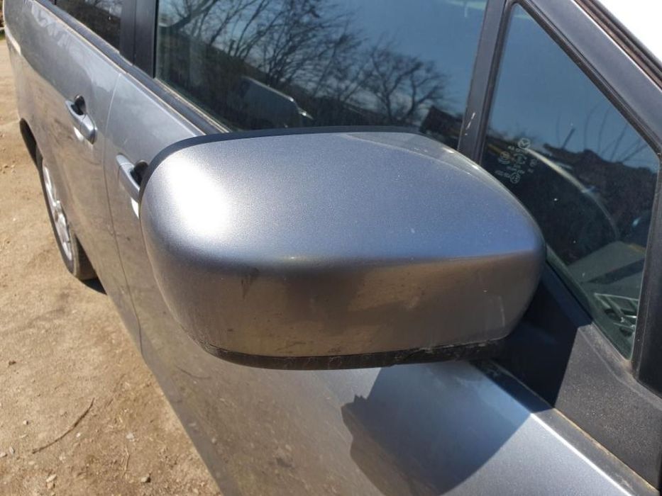 Oglinda,Oglinzi stanga dreapta Mazda 5 an 2005-2010
