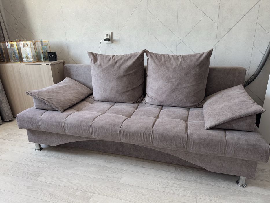 Продам диван в хорошем состоянии
