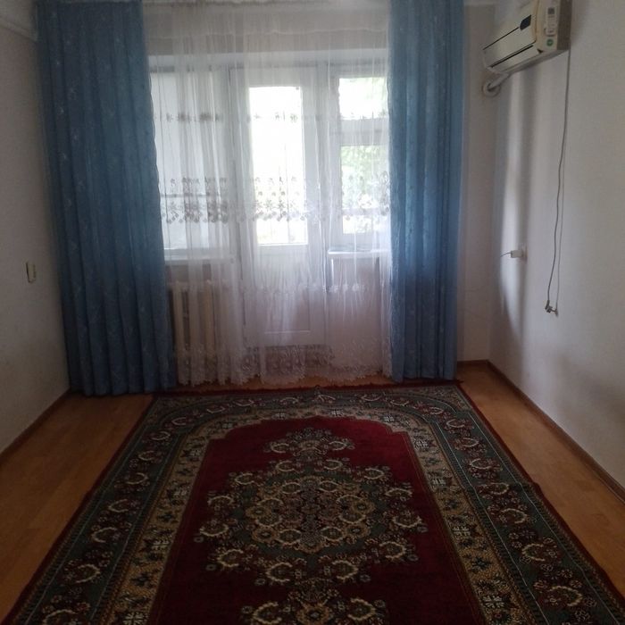 Аренда на долгий срок 1 комн.квартиры в 1ом микр Акбулак 9дом