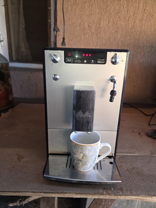 Vând aparat de cafea Melitta Caffeo Solo Perfect Milk