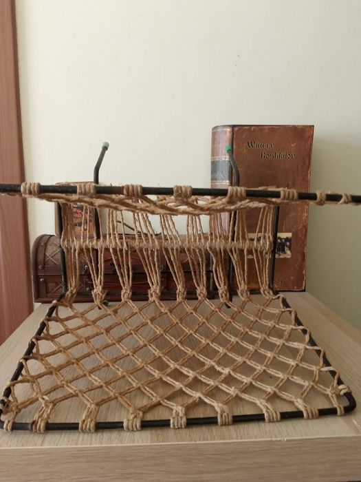 Ретро поставка за вестници и списания. 20лв.