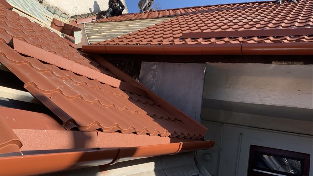 Executam acoperisuri reparati