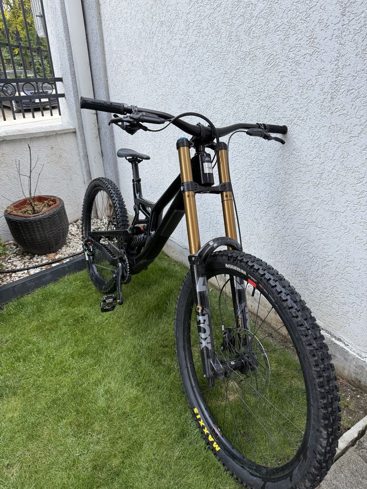 Santa Cruz V10.8 Carbon CC- X01 Kit ( М )