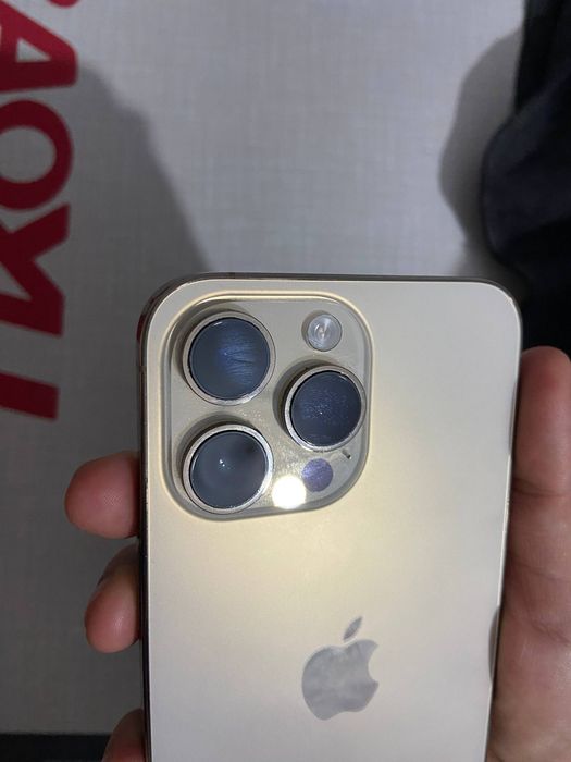 Iphone 14 pro max gold