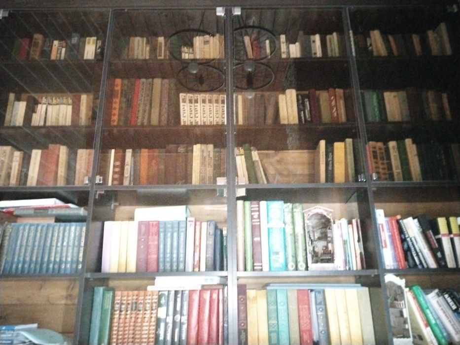 Книги большое количество