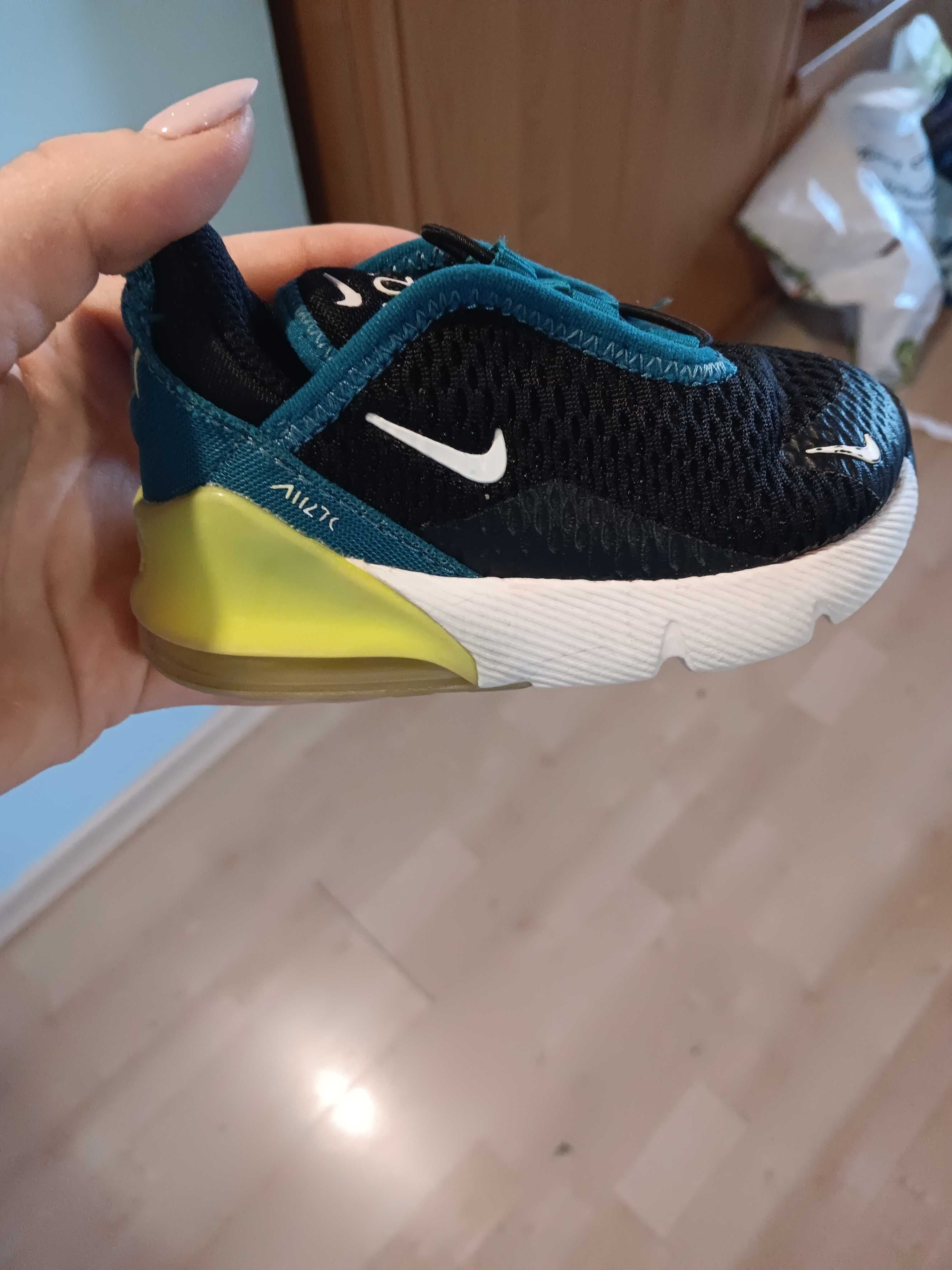 Продавам маратонки Nike